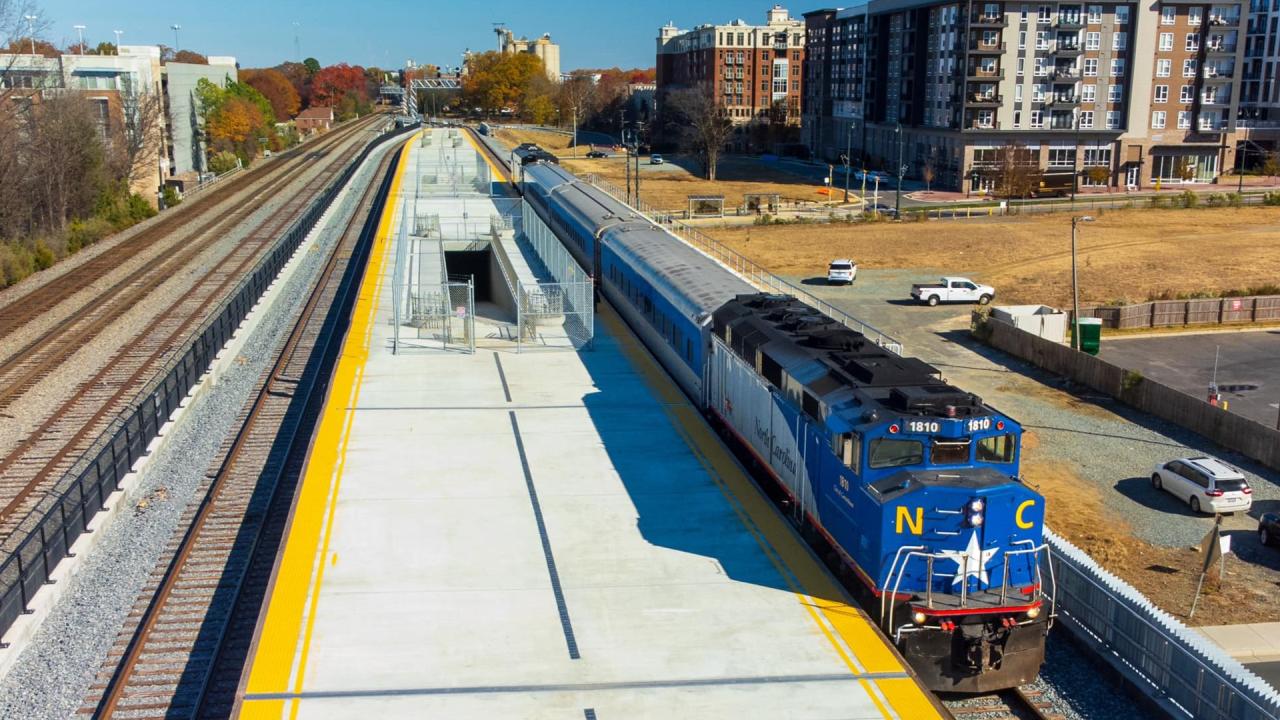 Charlotte's Gateway Station sees arrival of first test train | wcnc.com