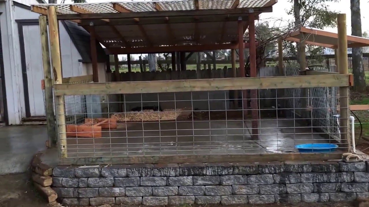 How To Build A Pig Pen For Free Part 2 - YouTube