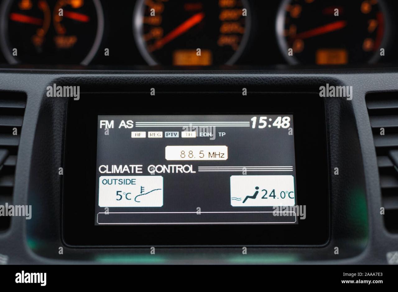 Control panel temperature display hi-res stock photography and images ... Control panel temperature display hi-res stock photography and images ...
